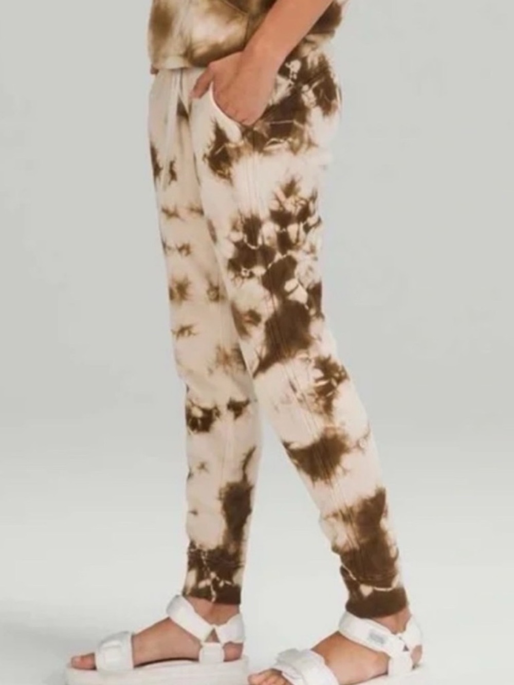 Lululemon warm down joggers size 2 earth day color brown and cream marble